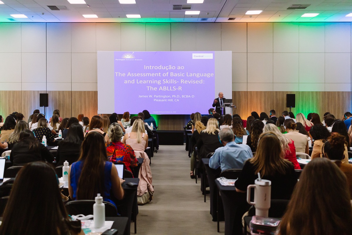 corporativo para luna educação