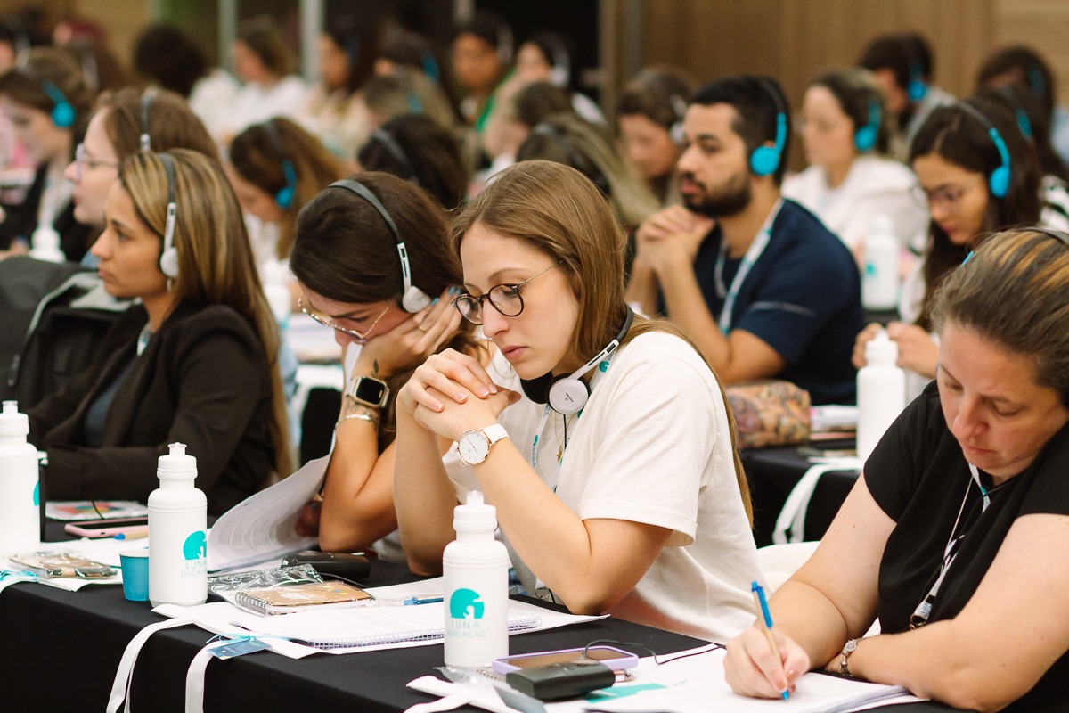 corporativo para luna educação